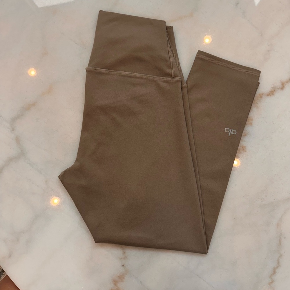 ALO Yoga High Waist Aibrush Tan Leggings